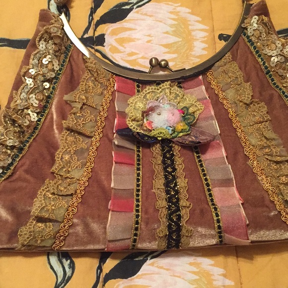 Velvet Purse - Picture 5 of 8